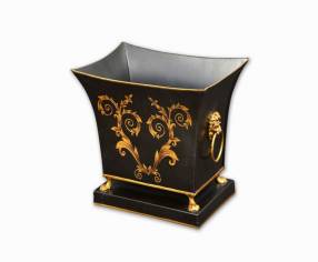 REQ PLANTER- BLACK